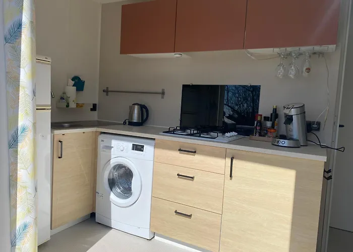 Emplacement Exceptionnel Et Rare Sur La Plage! Camping *